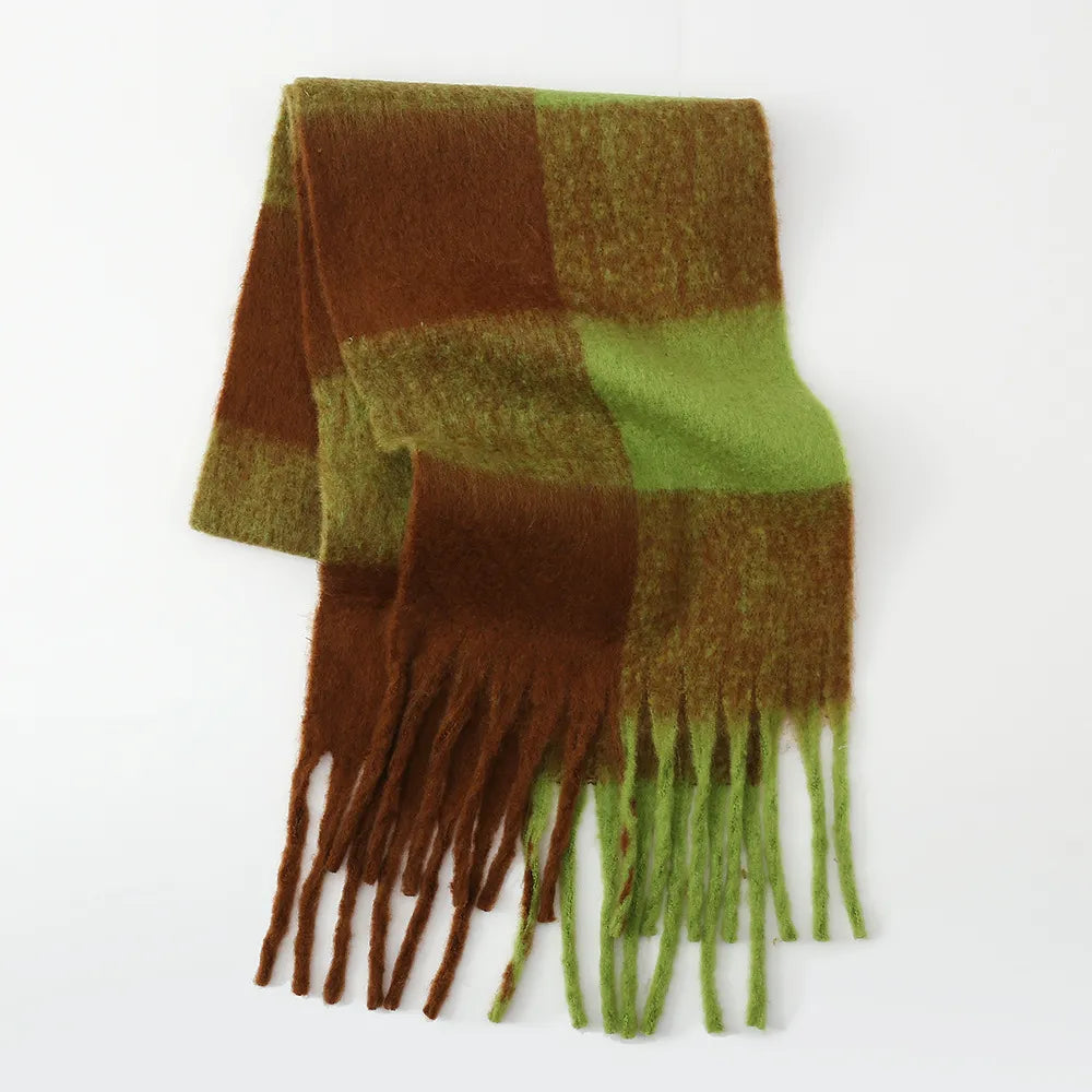 Fringe contrast plaid polyester scarf - product photo 5
