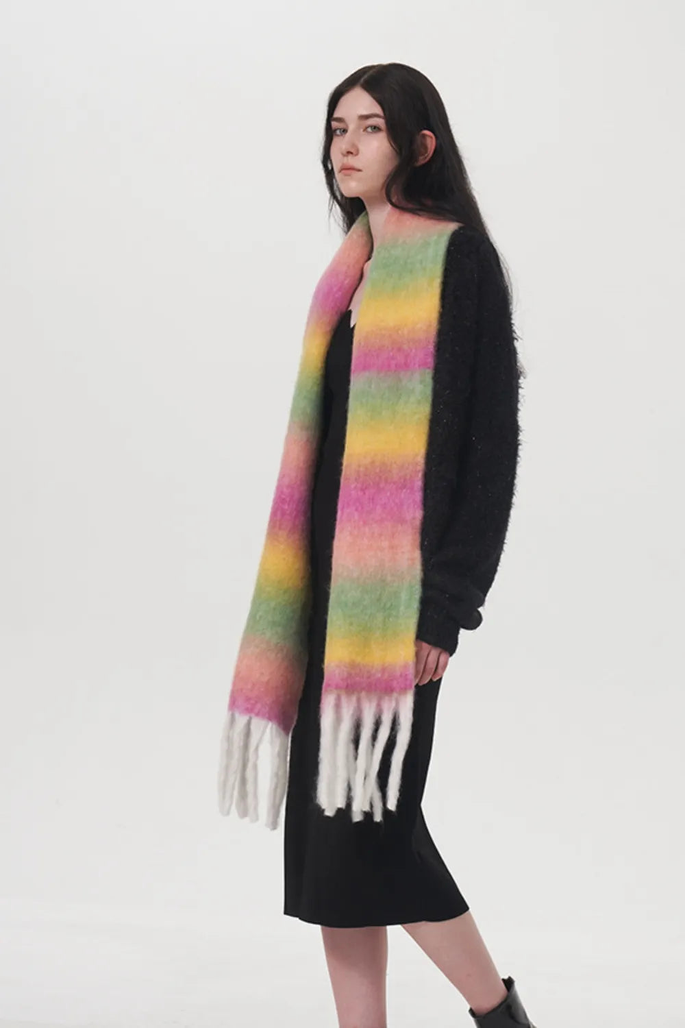Gradient wool blend thermal scarf - product photo 8