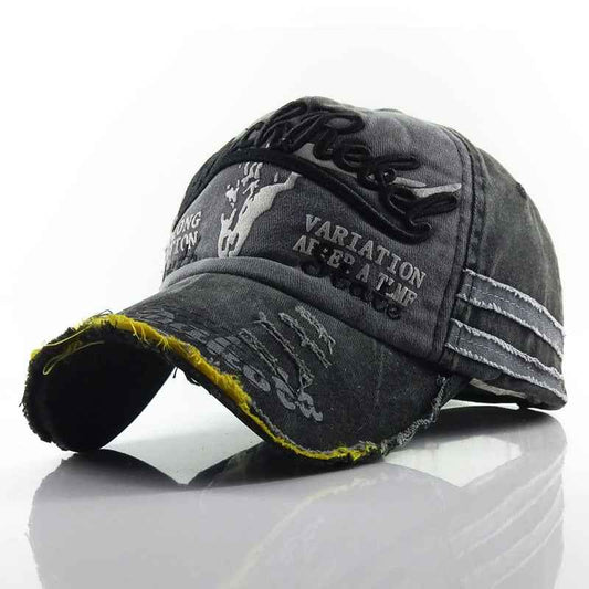 Unisex Embroidery Retro Baseball Caps