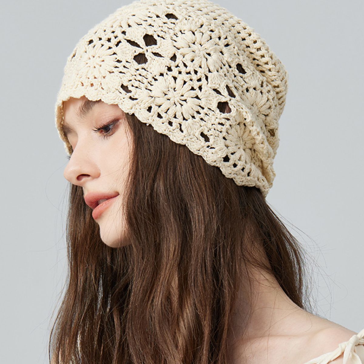 Women's Beige Crochet Floral Beanie Hat cuff detail photo 04