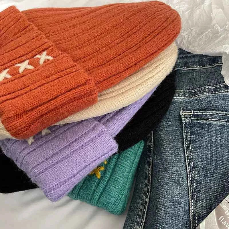 Soft polyester knitted beanie side profile detail