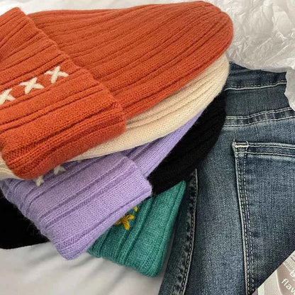Soft polyester knitted beanie side profile detail