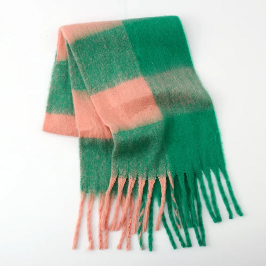 Fringe contrast plaid polyester scarf - product photo 6