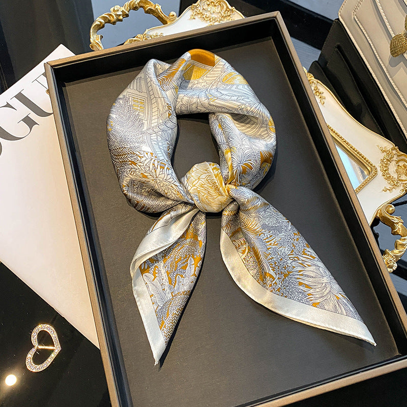 Women's mulberry silk square scarf - product photo 10