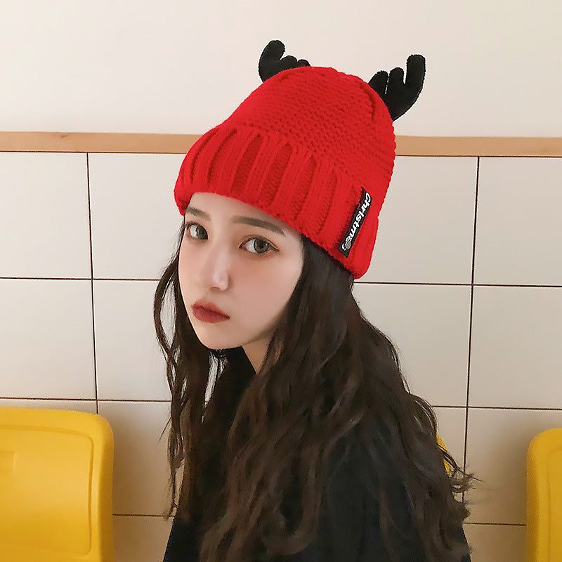 Unisex Cute Antler Knit Christmas Beanie - Khaki crown detail