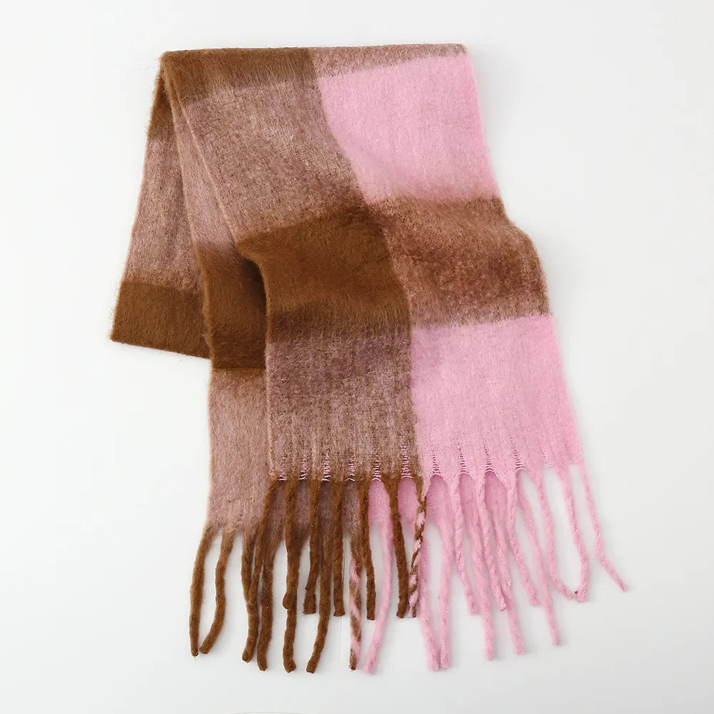 Fringe contrast plaid polyester scarf - product photo 1