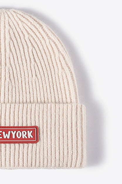 One size NEWYORK patch beanie fit detail