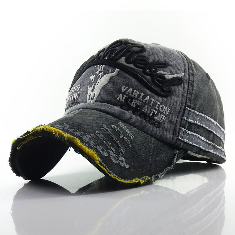 Unisex Embroidery Retro Baseball Caps