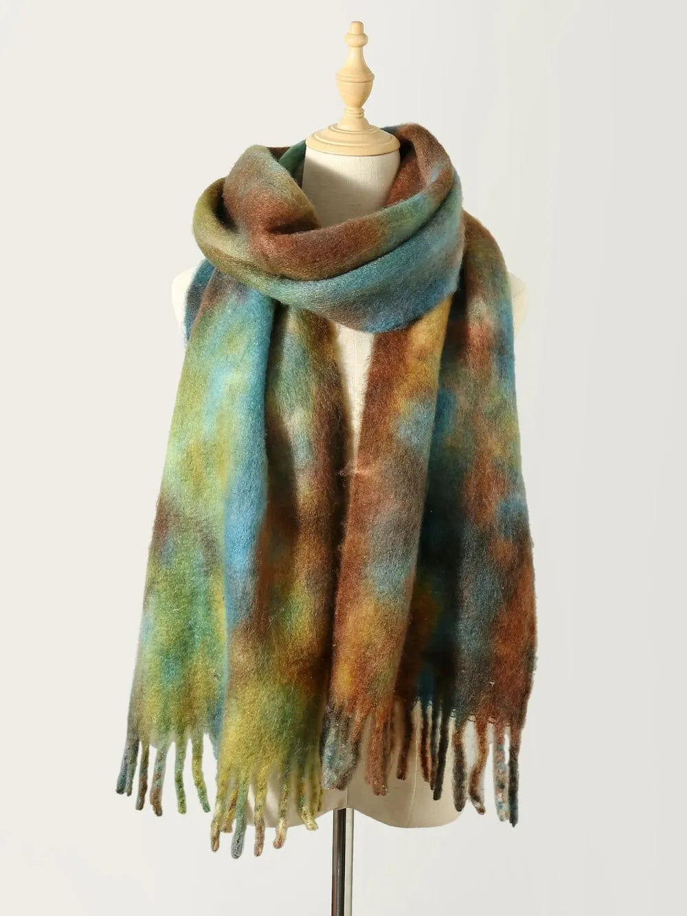 Fringe tie-dye polyester scarf - product photo 4