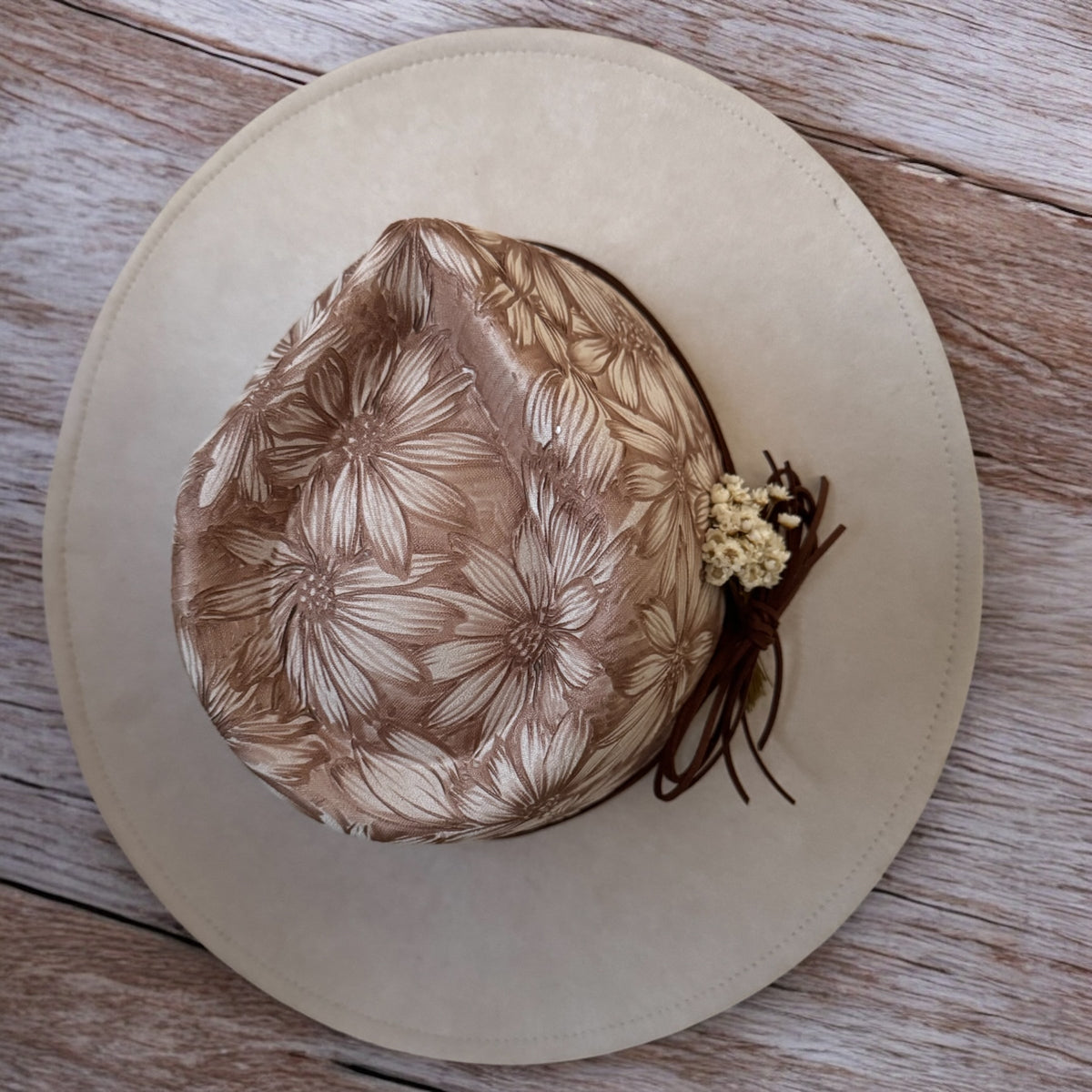 Piper Playful Daisies ivory fedora with burned daisy artwork around the crown