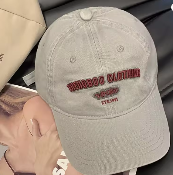 Gorra de béisbol informal bordada