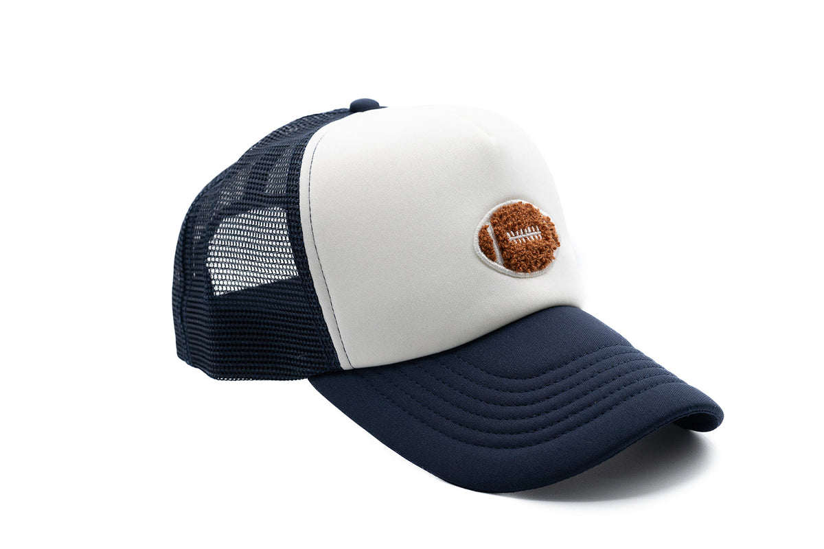 Rey To Z angled view of the Navy/White trucker showing its mesh back