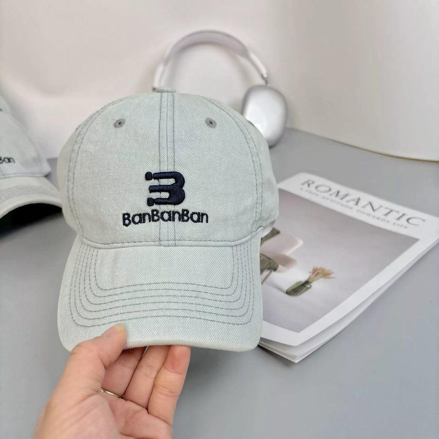 Gorra de béisbol de mezclilla bordada