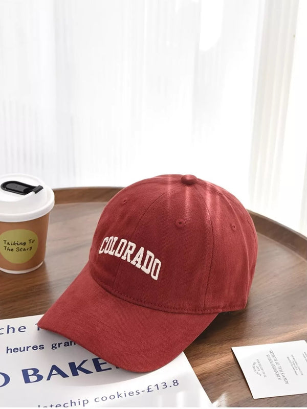 Casual embroidered baseball cap - product photo 1