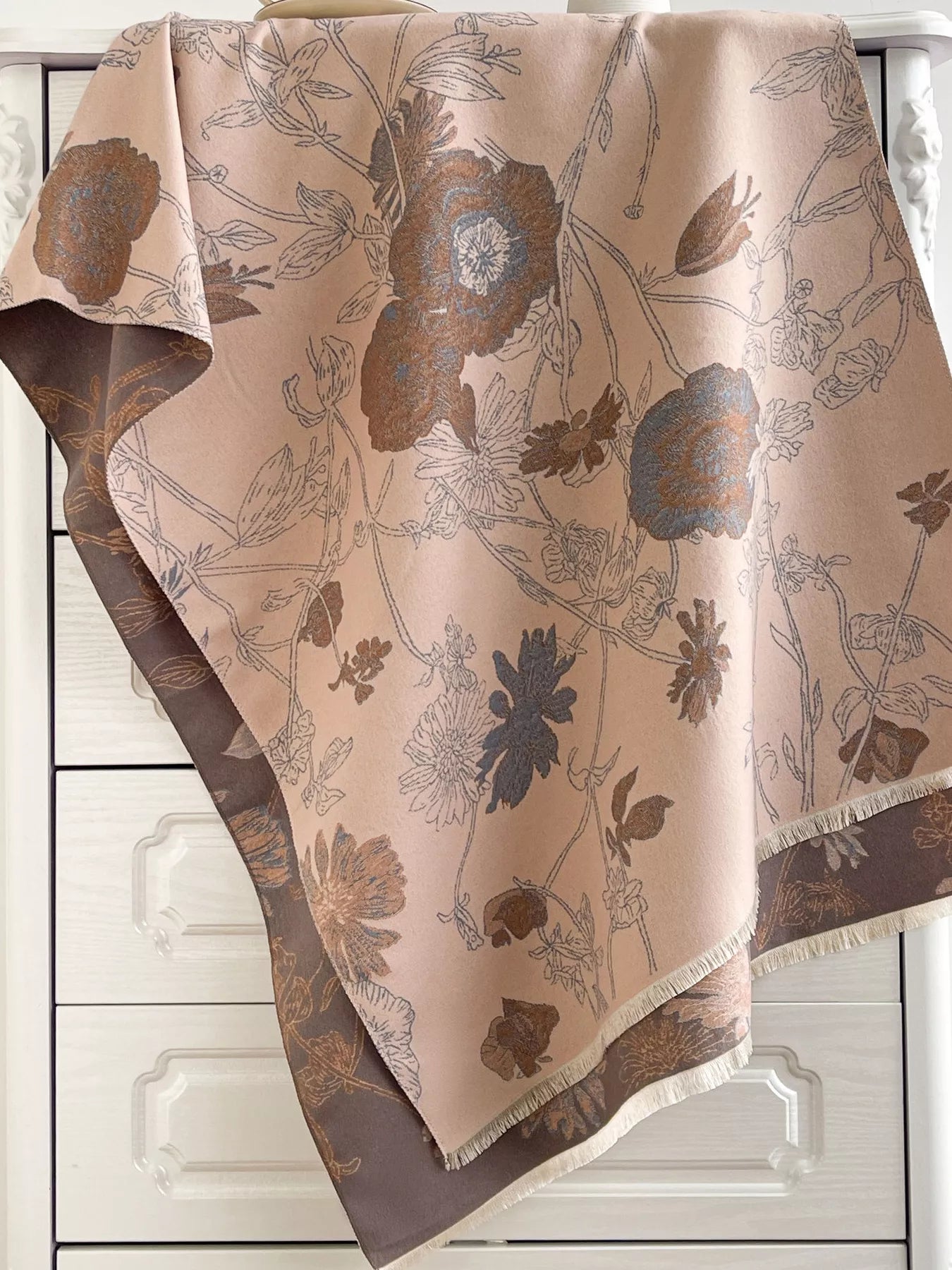 Women's Floral Print Reversible Scarf in Pink - color detail 5