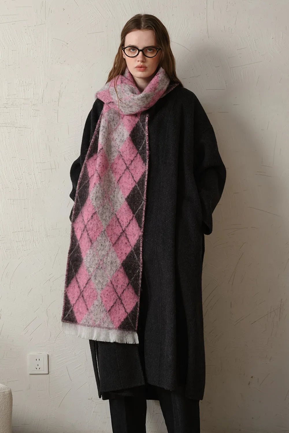 Argyle fringe scarf - product photo 3