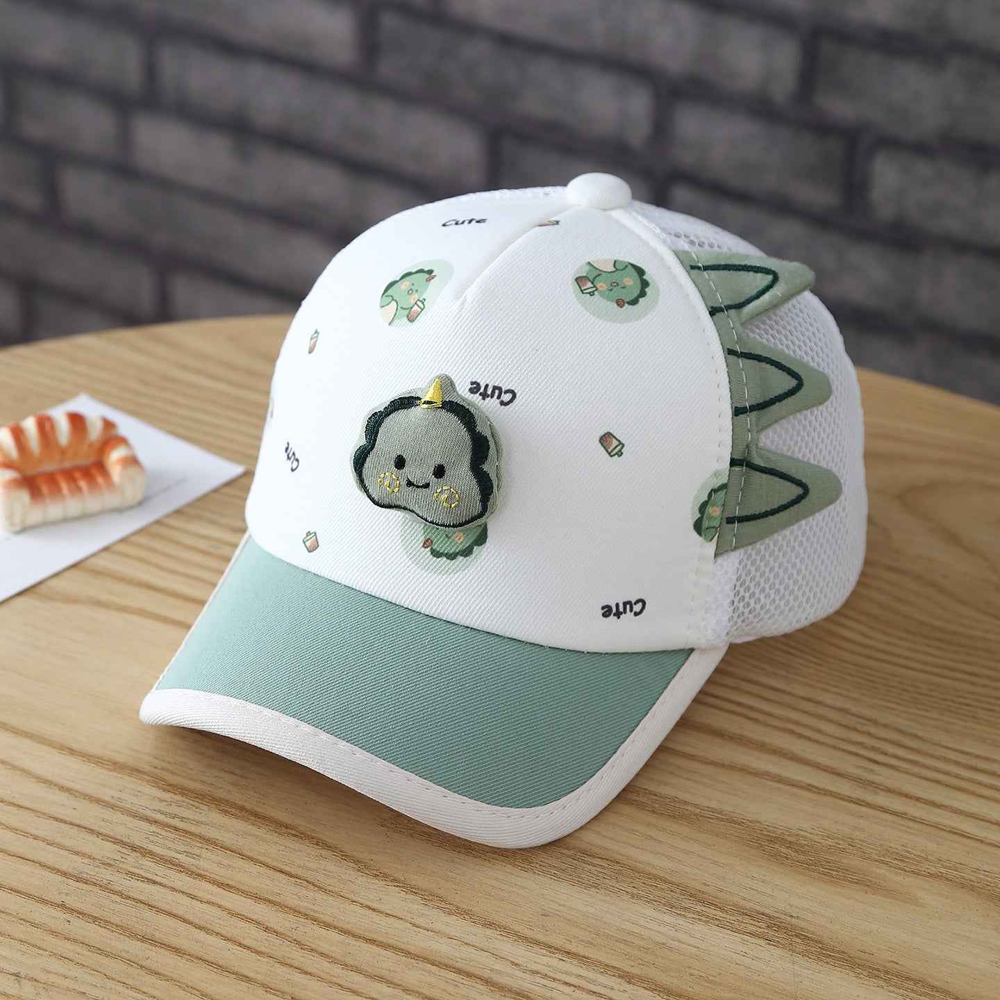Breathable kids mesh baseball cap rear detail